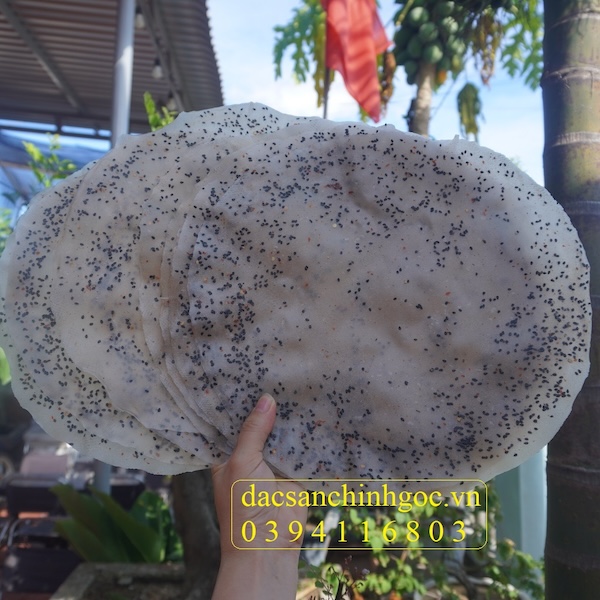 bánh tráng nướng gạo mè đen