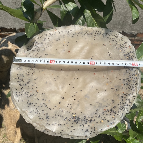 bánh tráng nướng gạo mè đen